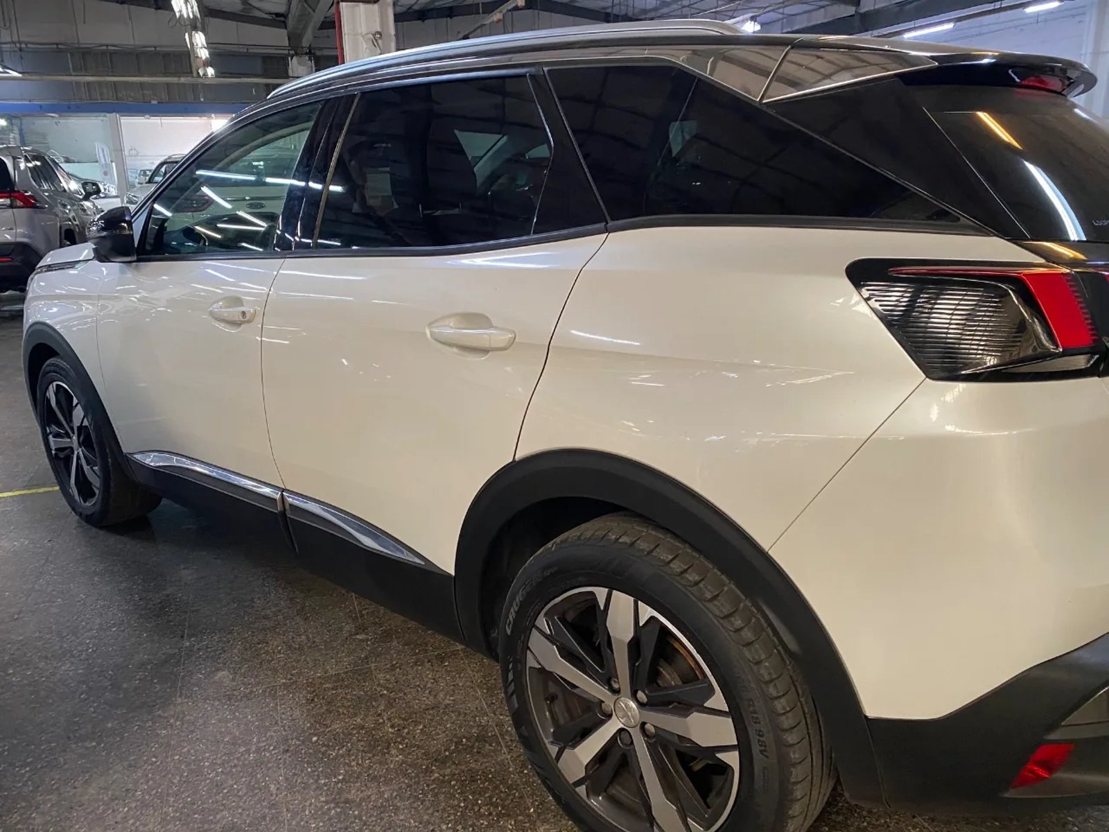 Peugeot 3008 2019 - Foto 2 de 5