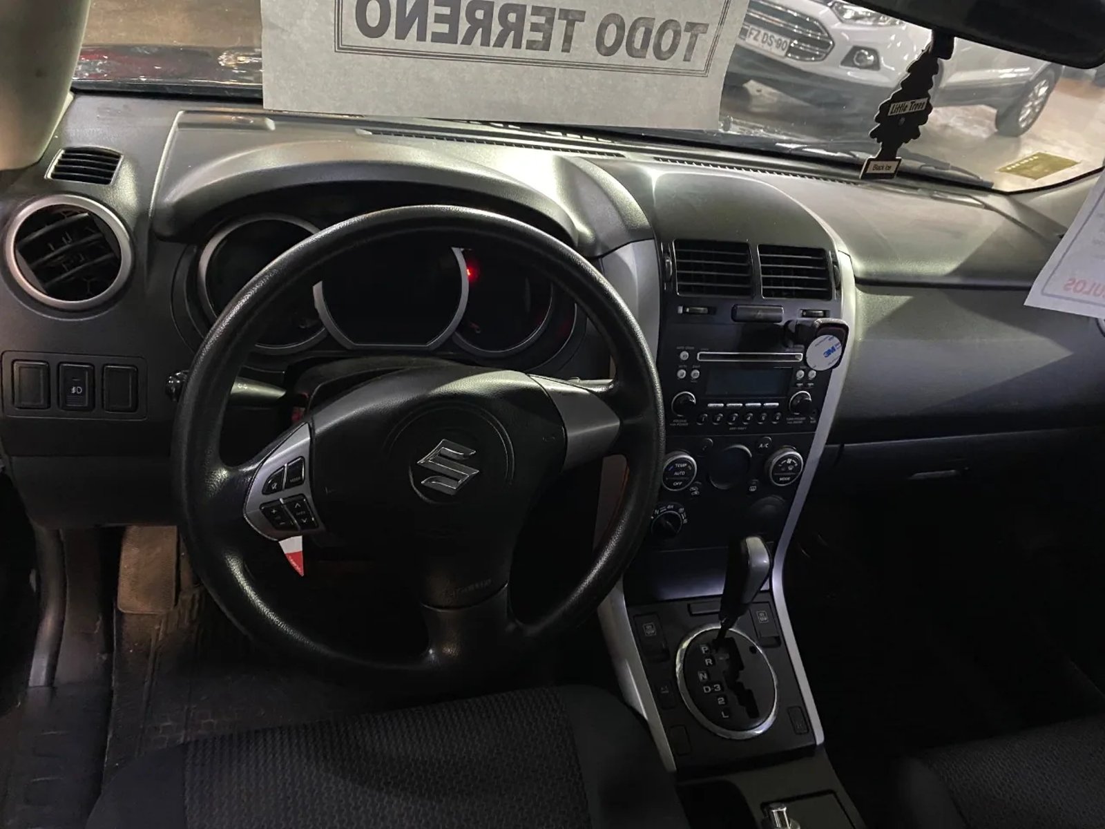 Suzuki Grand vitara glx 2013 - Foto 5 de 5