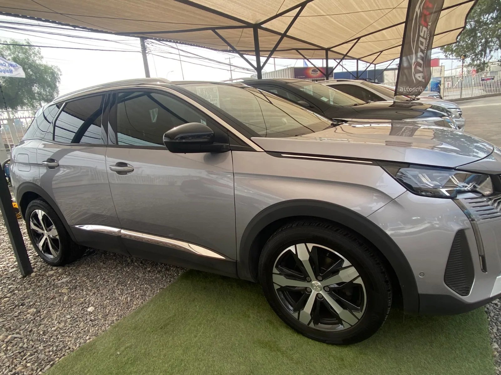 Peugeot 3008 2023 - Imagen 3 de 5