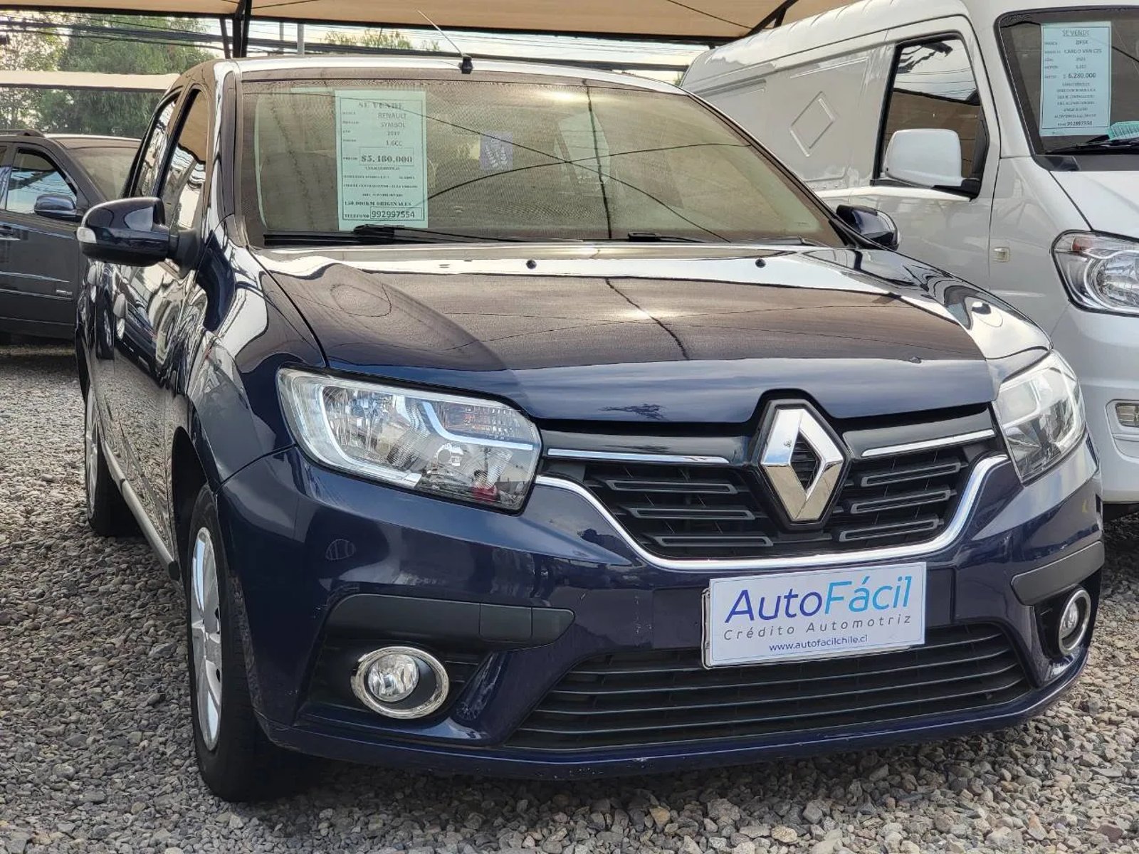 Renault Symbol 2017 - Foto 3 de 5