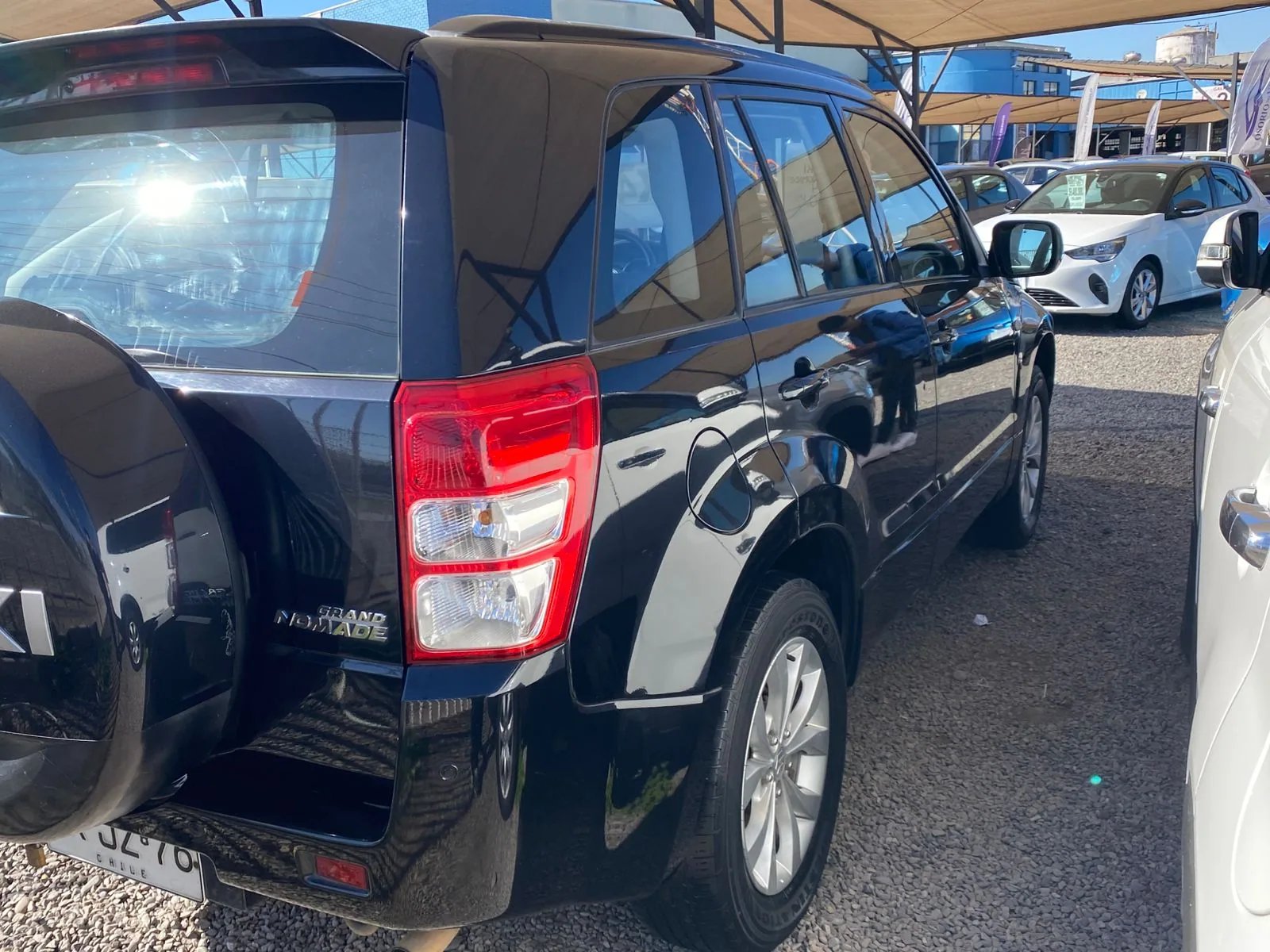 Suzuki Grand Nomade 2014 - Foto 3 de 5