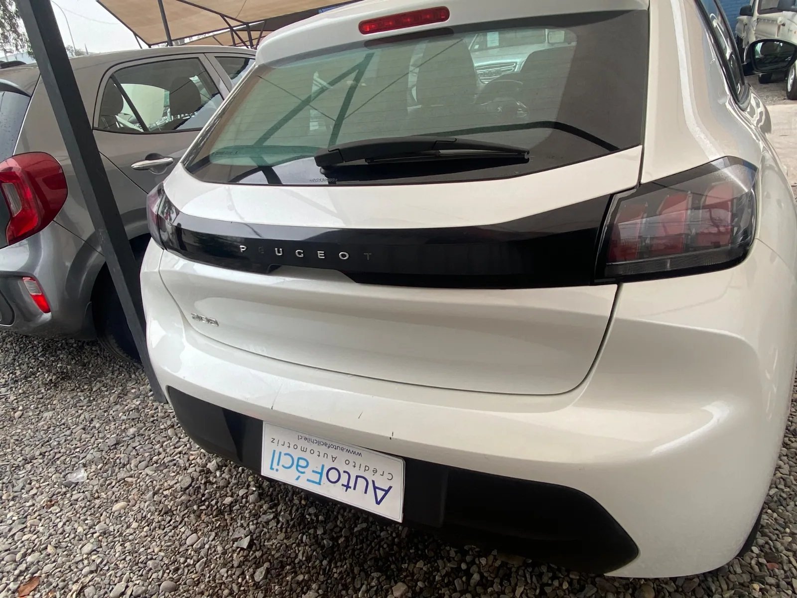 Peugeot 2008 mt 2024 - Foto 4 de 5