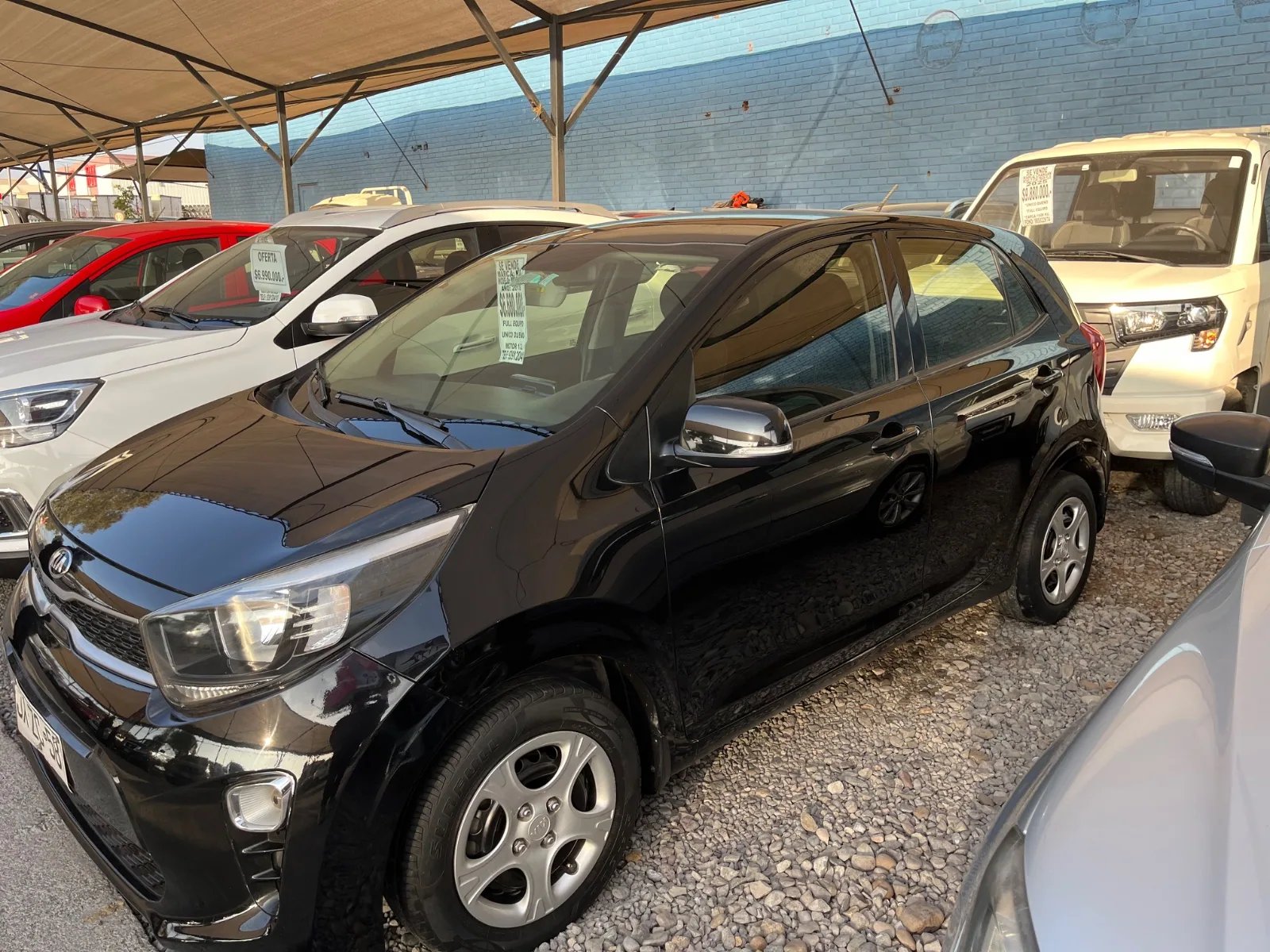 Kia Morning 2018 - Foto 3 de 5