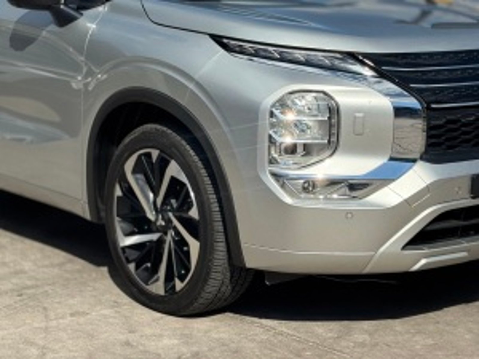 4x4 Único Dueño Mitsubishi Outlander 2024 - Imagen 12 de 20