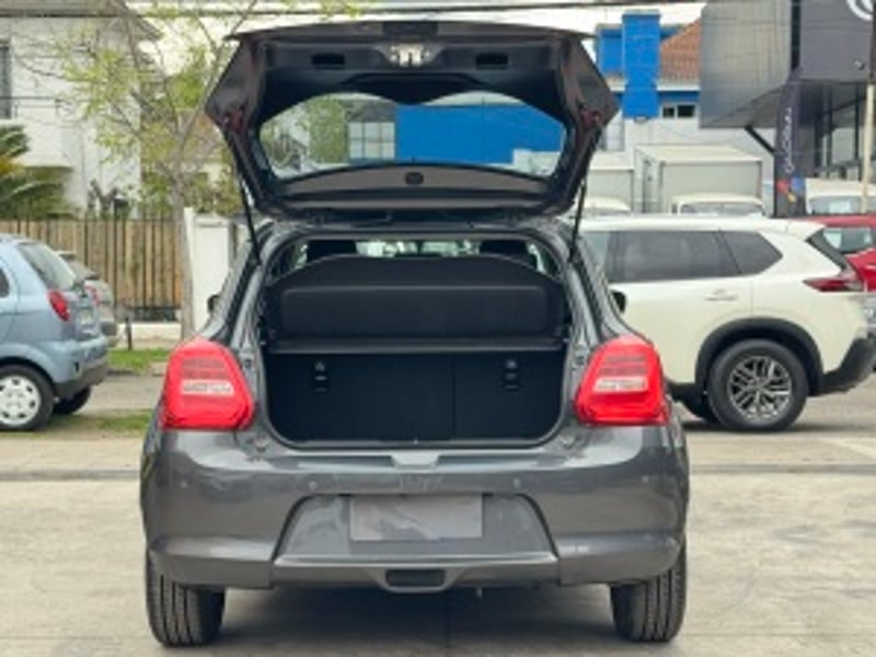 Suzuki Swift 2025 - Imagen 8 de 20