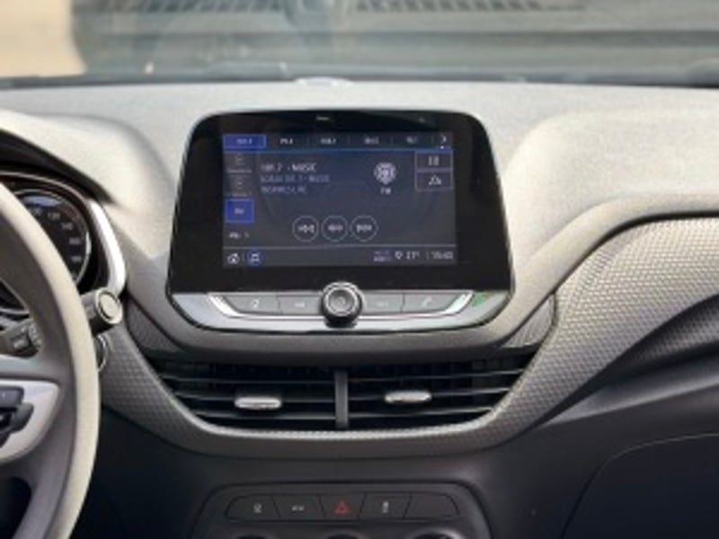 Chevrolet Onix 2023 - Imagen 4 de 20