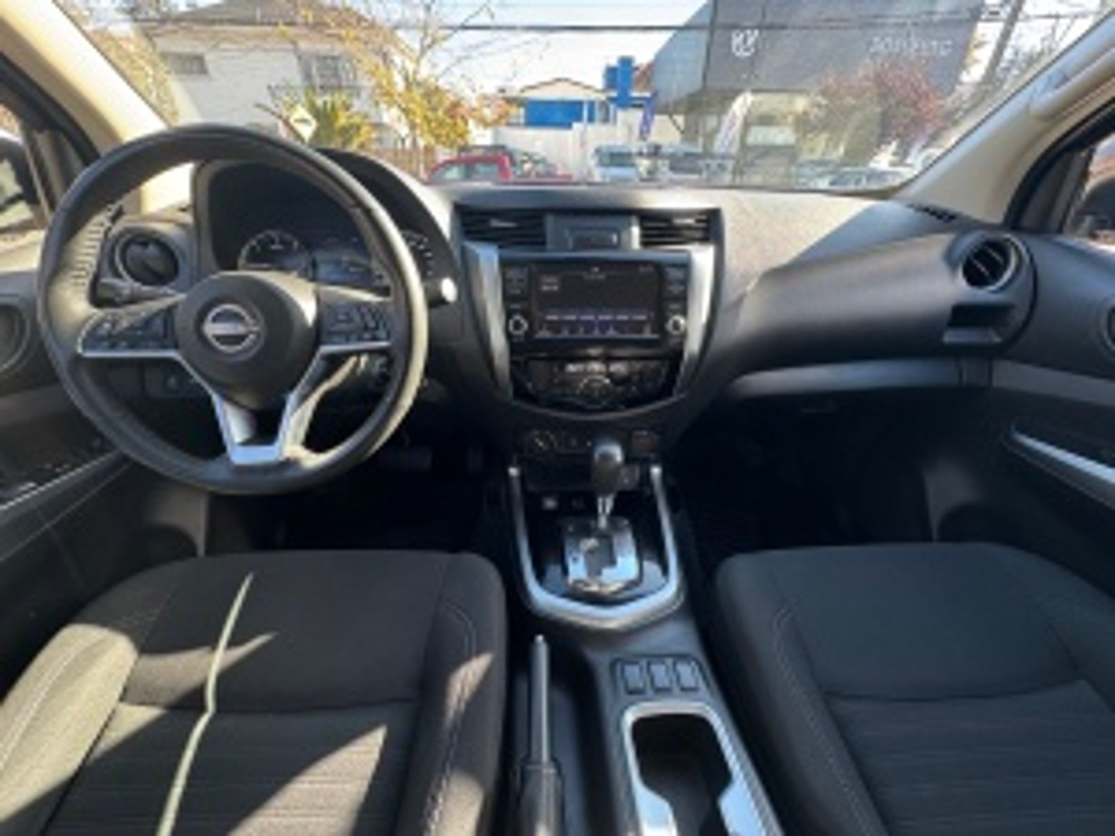 4x4 Único Dueño Nissan Navara 2023 - Imagen 18 de 20