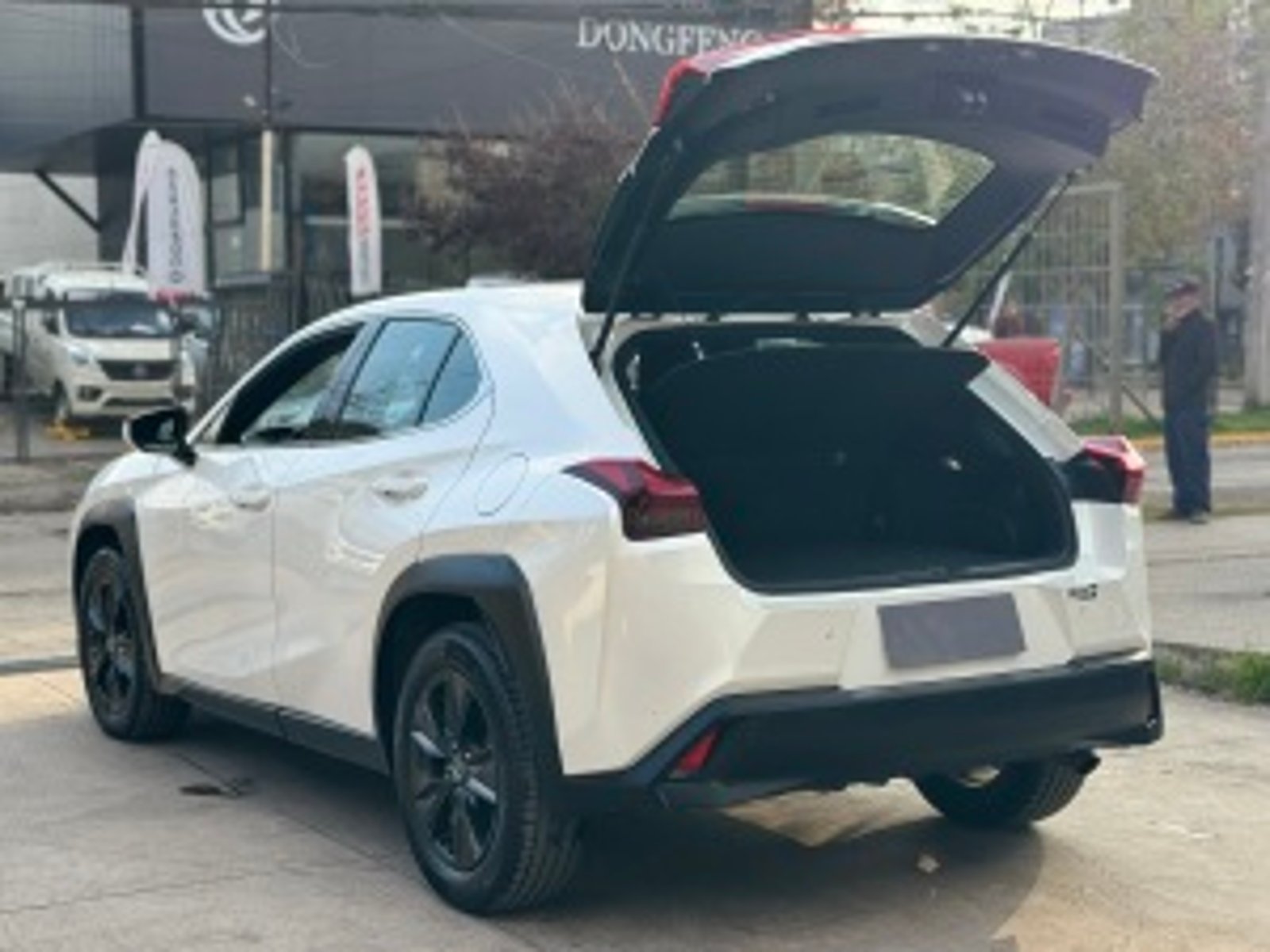 Lexus Ux200 2023 - Imagen 7 de 20