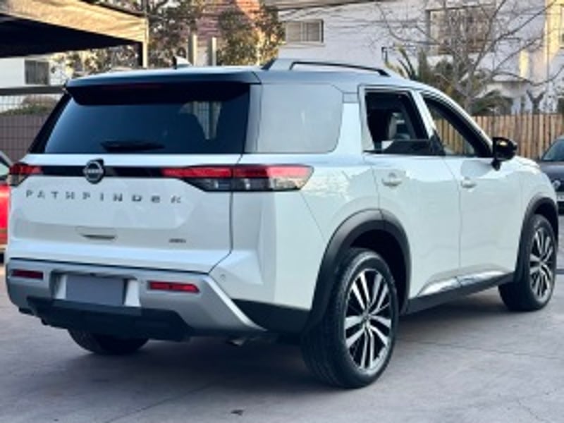 Nissan Pathfinder 2024 - Imagen 4 de 20