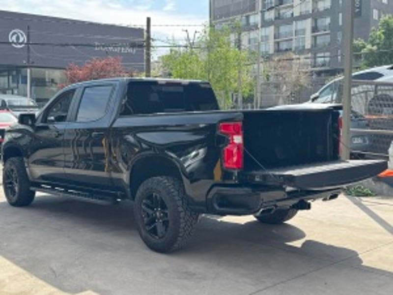 Chevrolet Silverado 2021 - Imagen 13 de 20