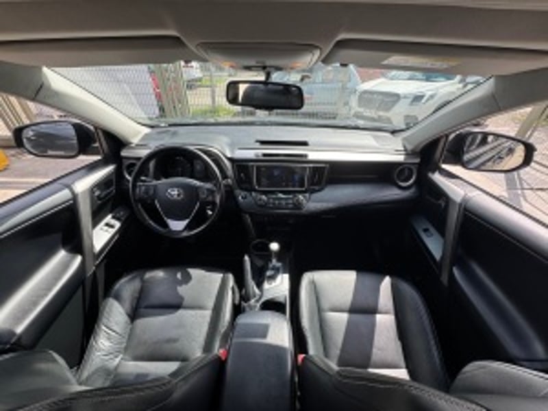 Toyota Rav4 2018 - Imagen 16 de 20