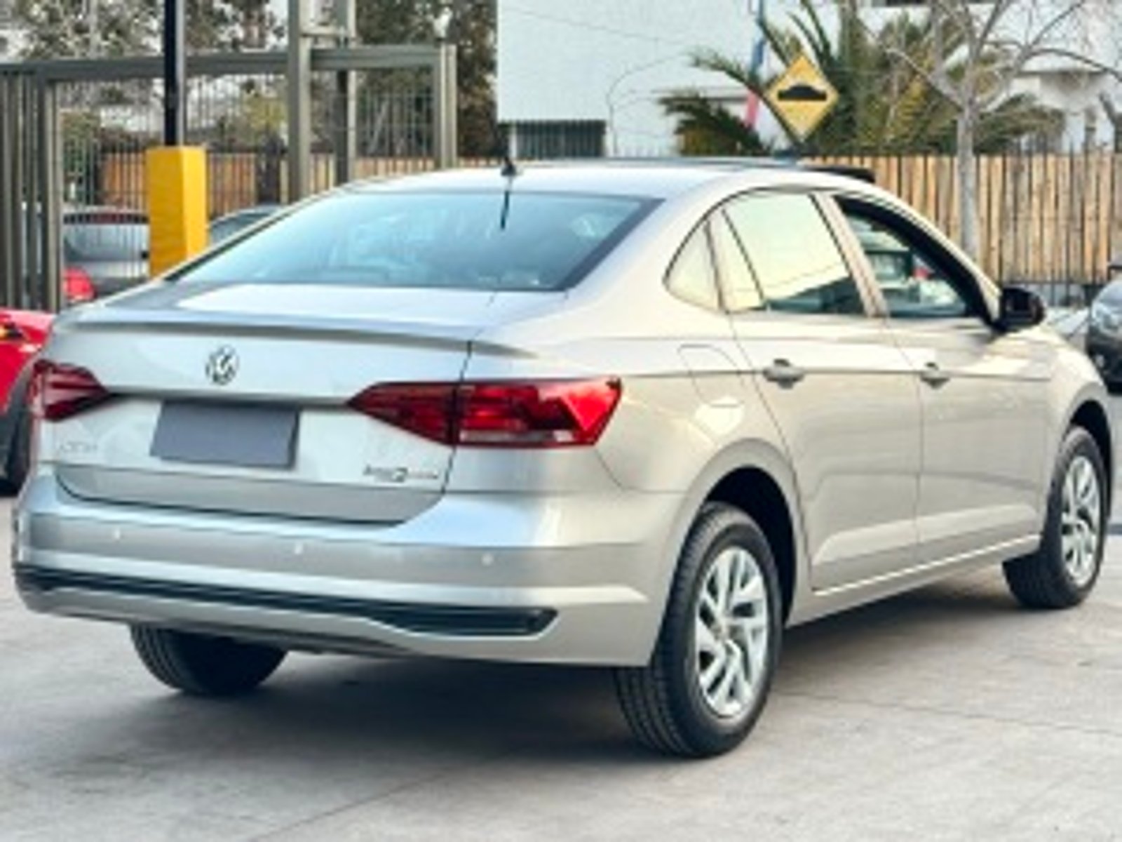 Volkswagen Virtus 2023 - Foto 4 de 20