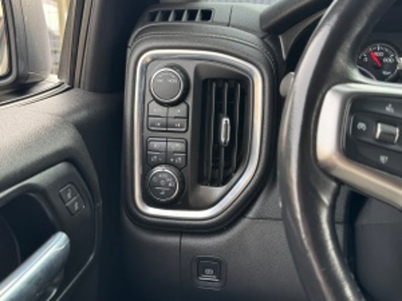 Chevrolet Silverado 2021 - Imagen 3 de 20