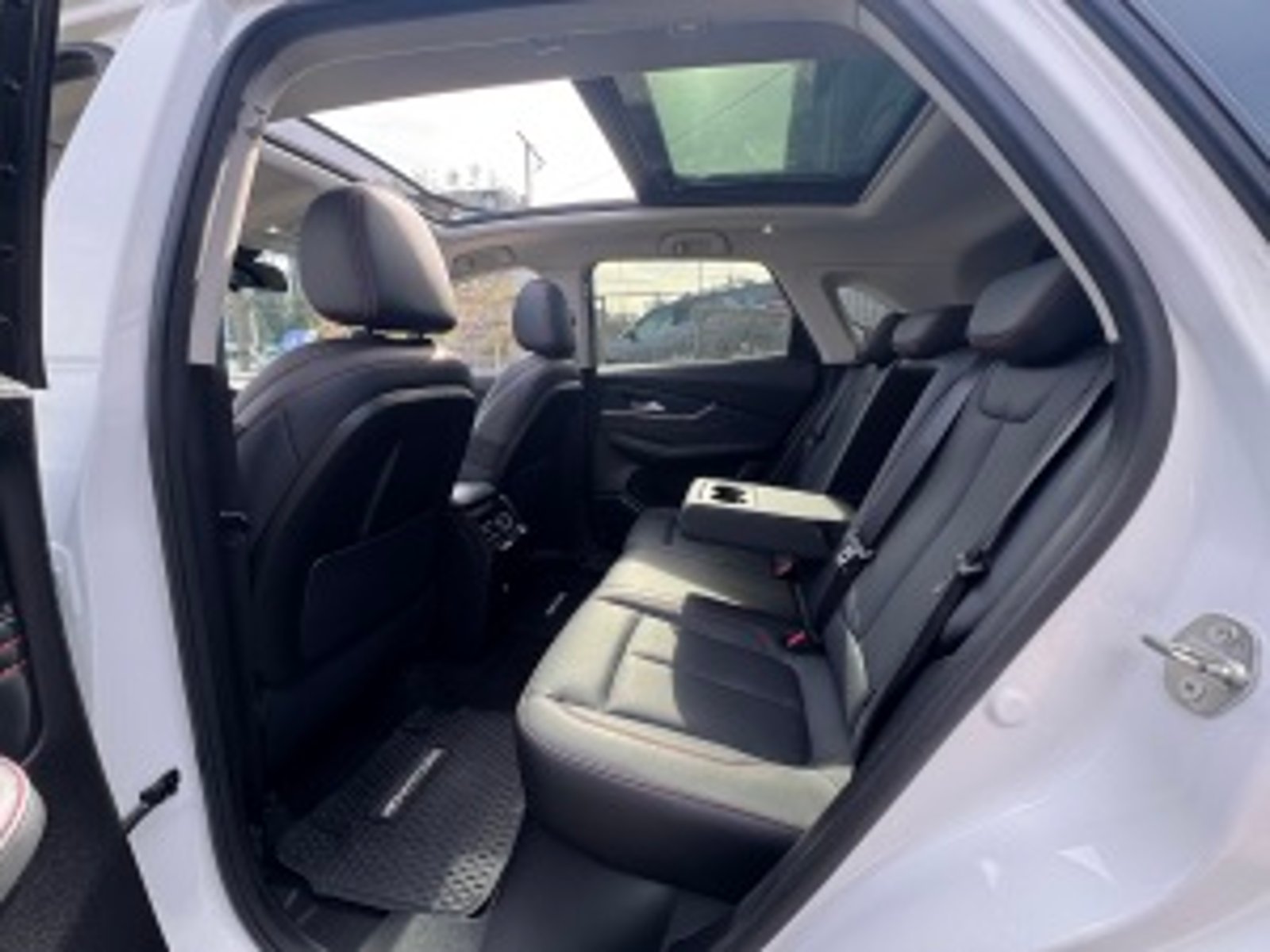 Dongfeng T5 2023 - Imagen 14 de 20