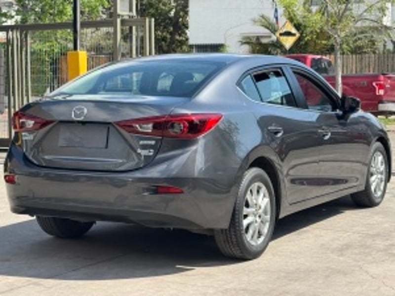 Mazda 3 2019 - Imagen 4 de 20