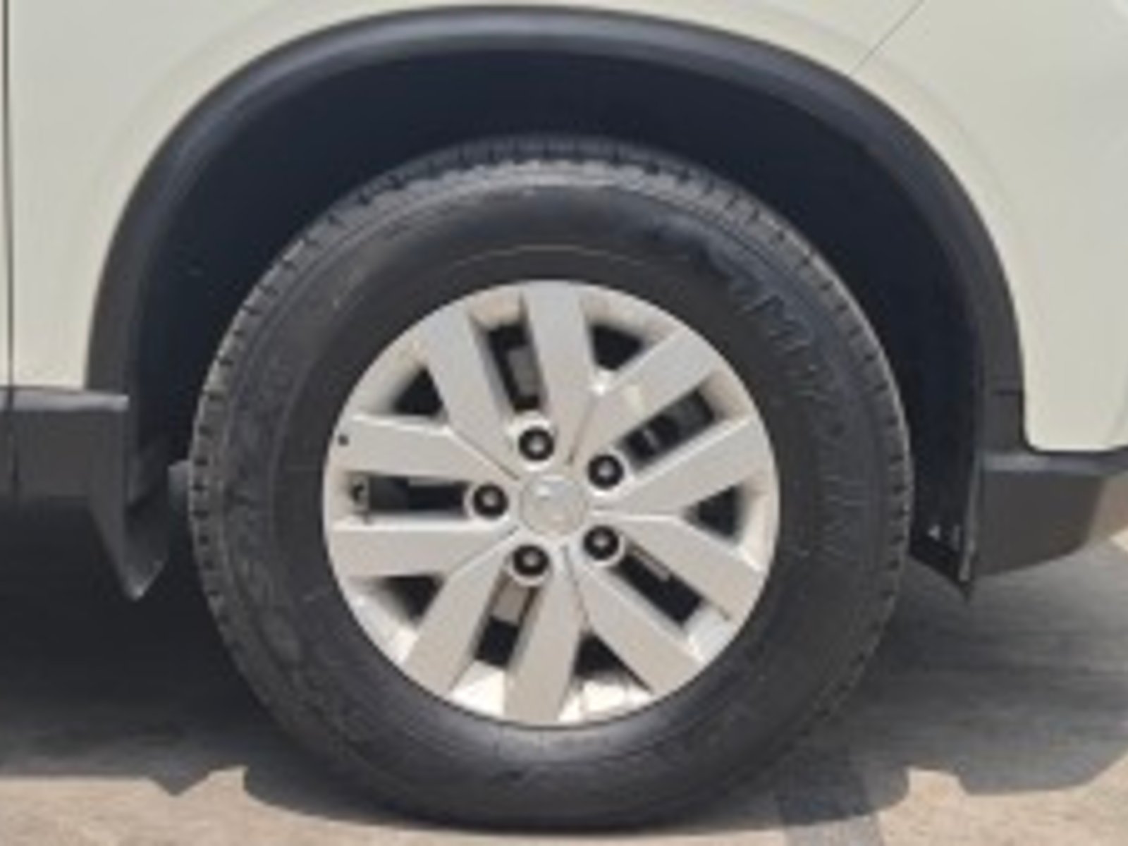 SsangYong Grand Musso 2023 - Foto 4 de 18
