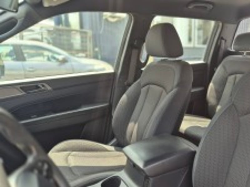 SsangYong Grand Musso 2023 - Imagen 10 de 18
