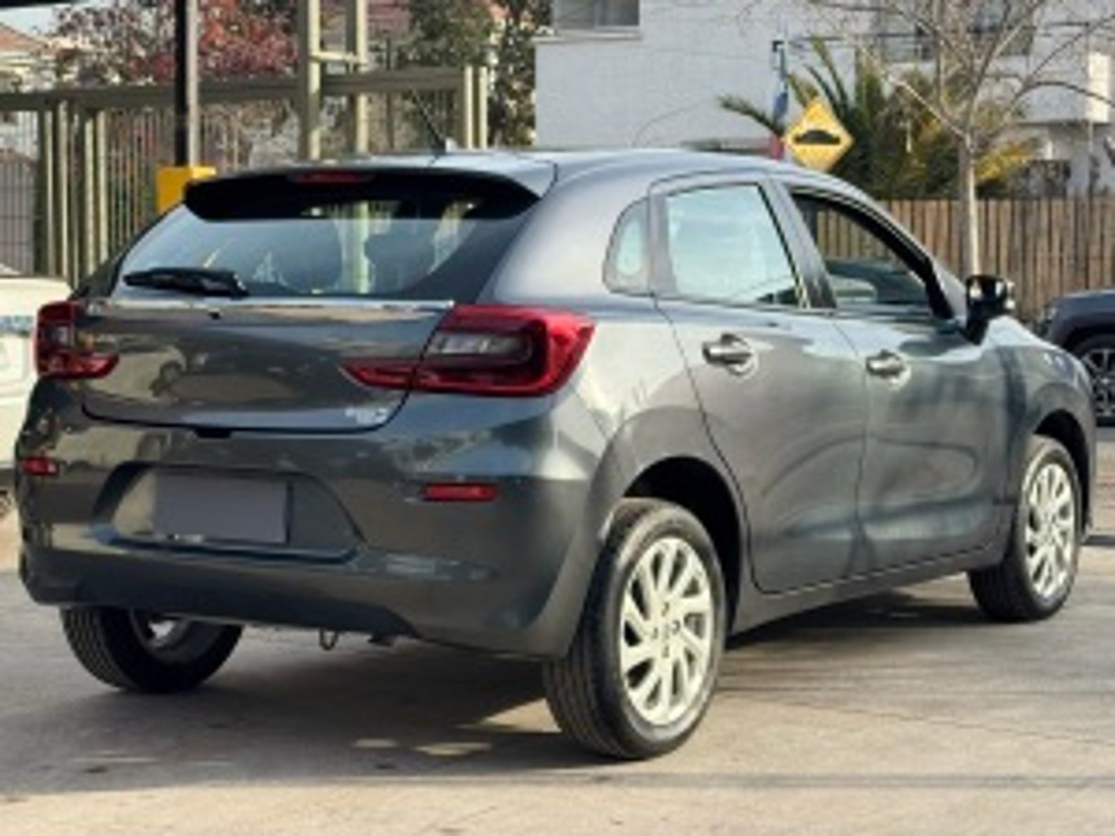 Suzuki Baleno 2024 - Imagen 4 de 20