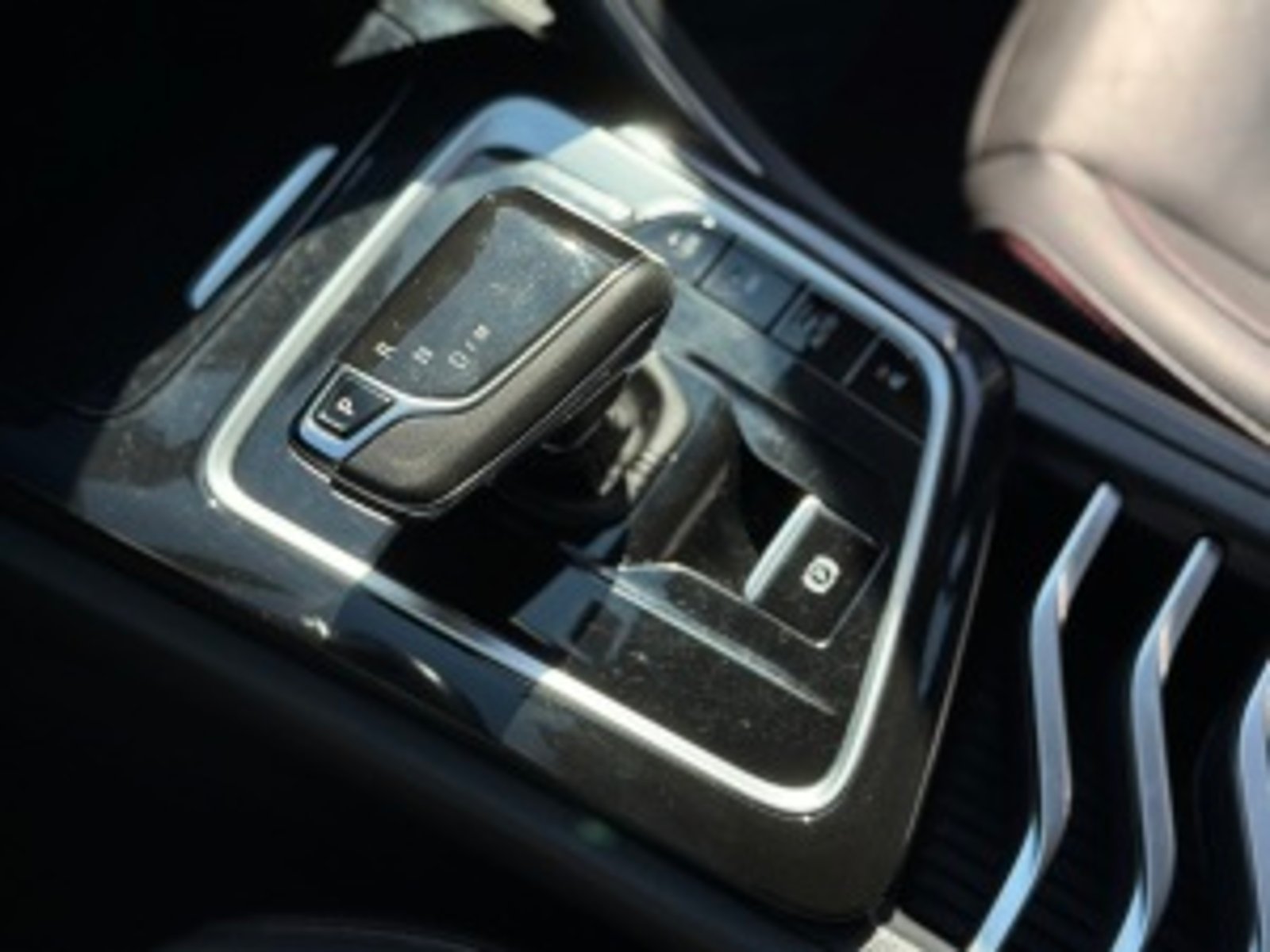 Maxus T90 4X4 2.0 AT 2023 - Imagen 8 de 20