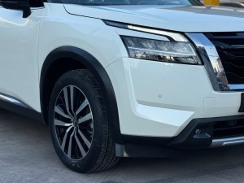 Nissan Pathfinder 2024 - Imagen 12 de 20