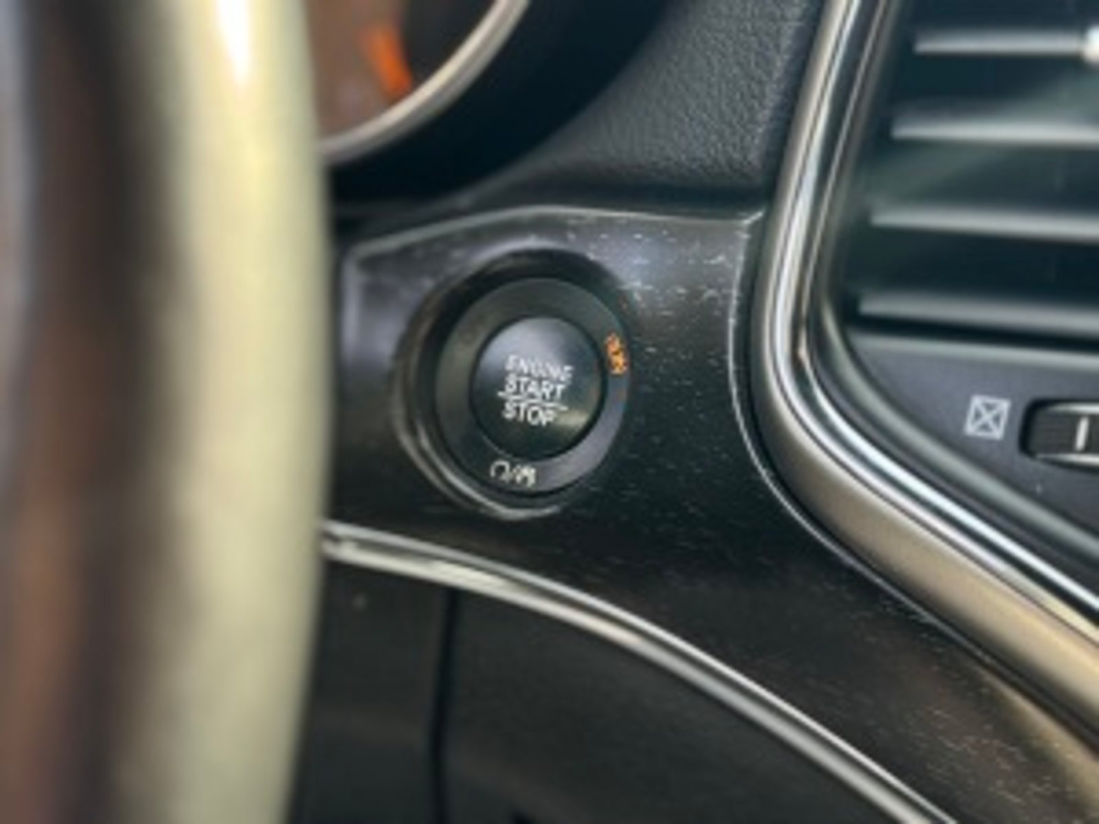 4x4 Único Dueño Jeep Grand Cherokee 2019 - Imagen 18 de 20