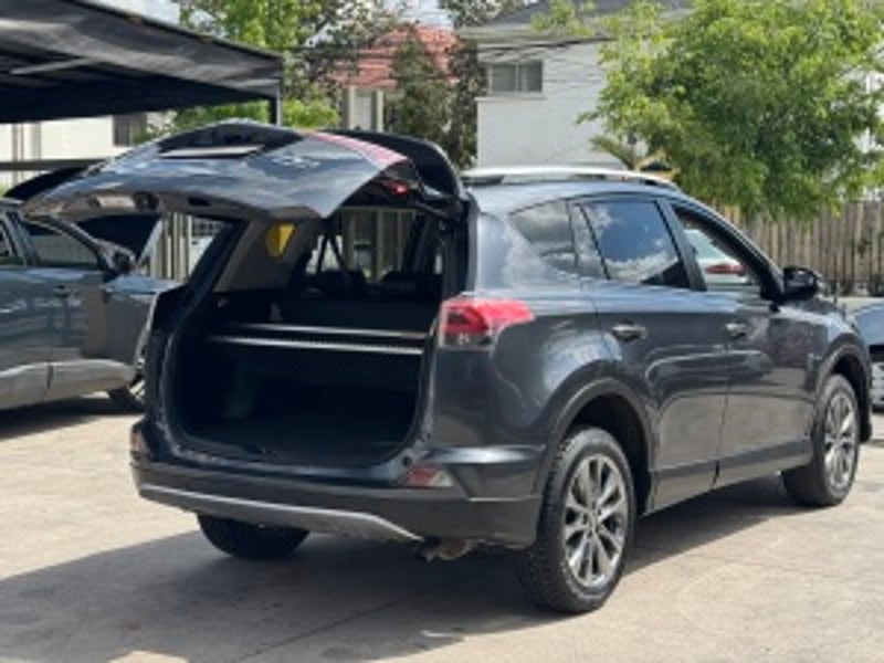 Toyota Rav4 2018 - Imagen 7 de 20