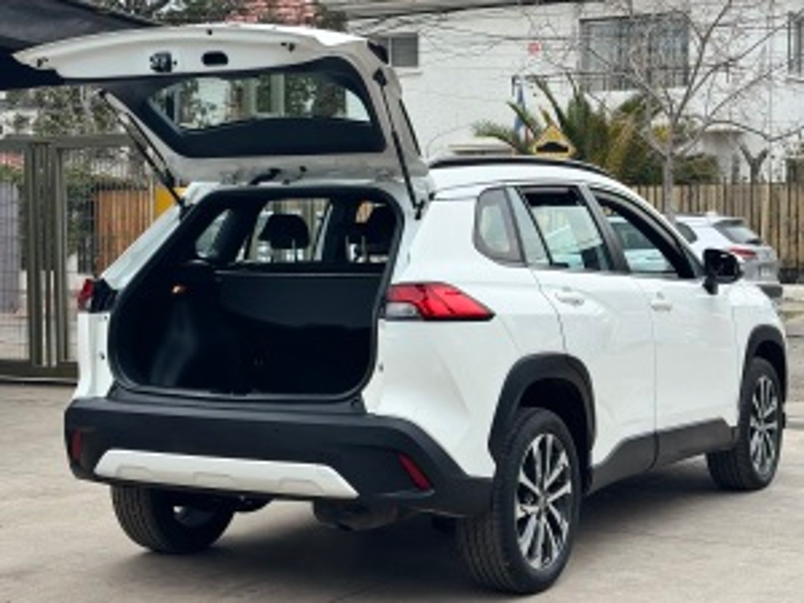 Toyota Corolla Cross 2023 - Imagen 8 de 20