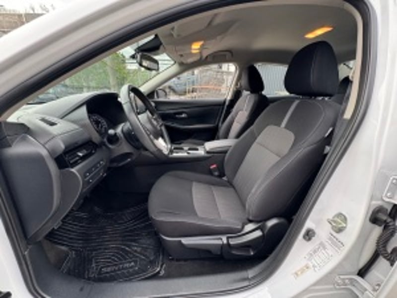 Nissan Sentra 2023 - Imagen 13 de 20