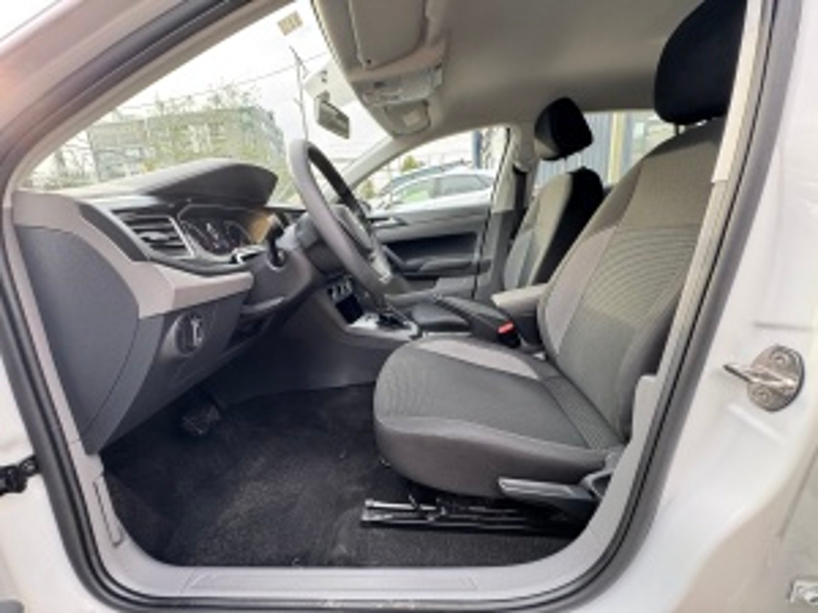 Volkswagen Polo 2023 - Imagen 15 de 20