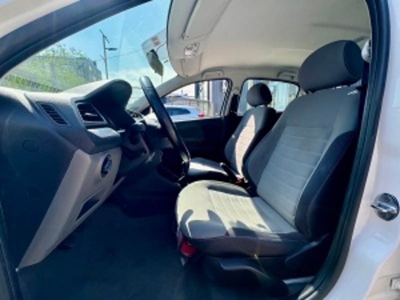 Volkswagen GOL Comfortline 1.6 2017 - Imagen 7 de 20