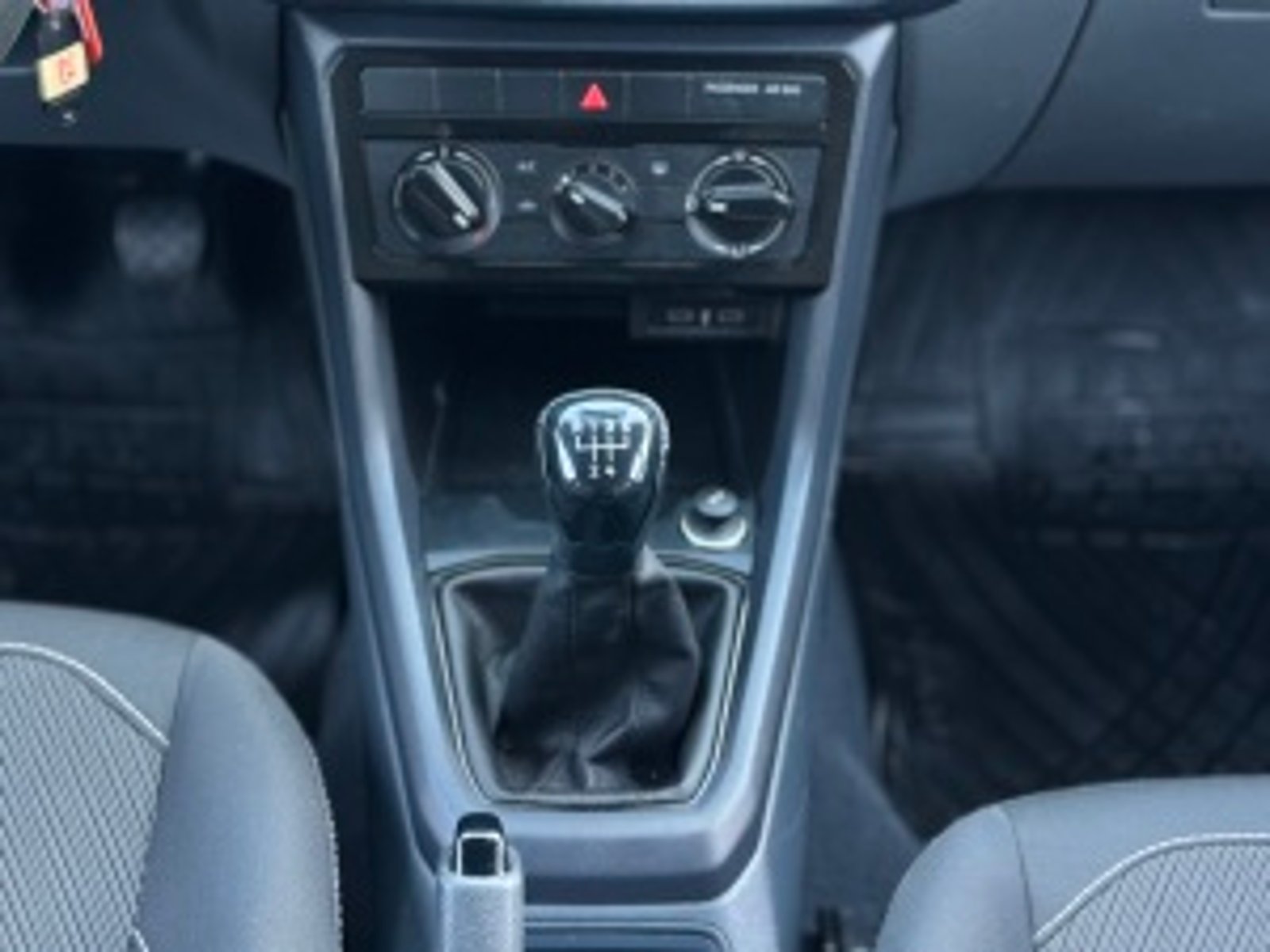 Volkswagen T Cross 2023 - Imagen 18 de 20