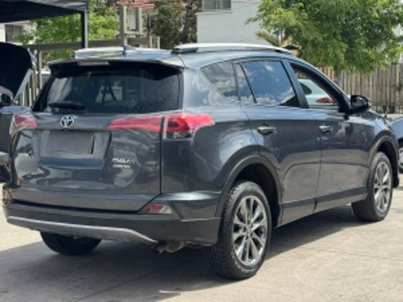 Toyota Rav4 2018 - Imagen 4 de 20