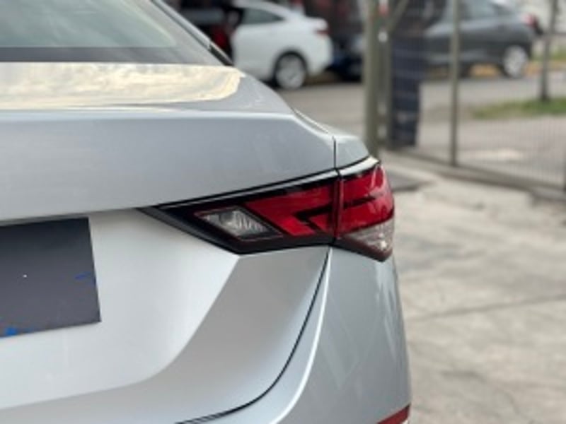 Nissan Sentra 2023 - Imagen 11 de 20