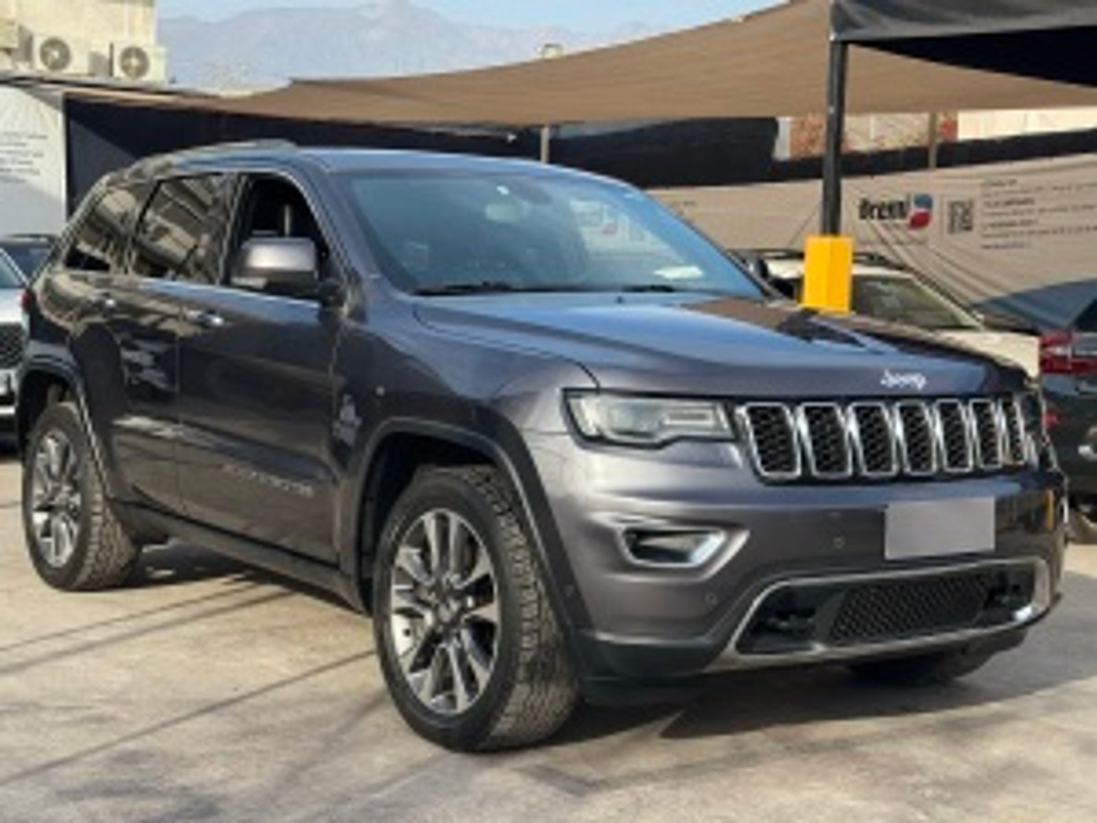 Jeep Grand Cherokee 2019 - Foto 3 de 20
