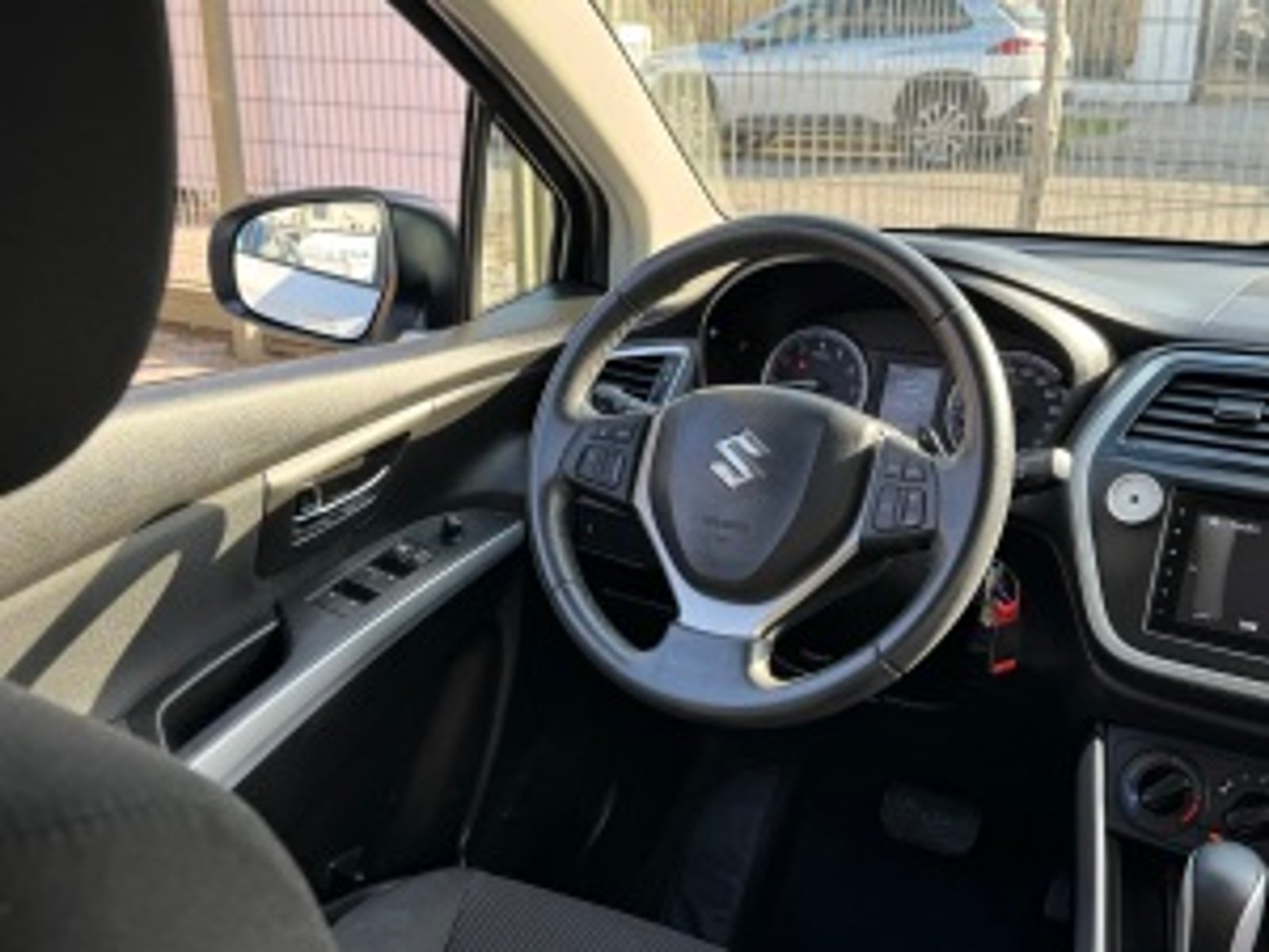Suzuki S Cross 2019 - Imagen 17 de 20