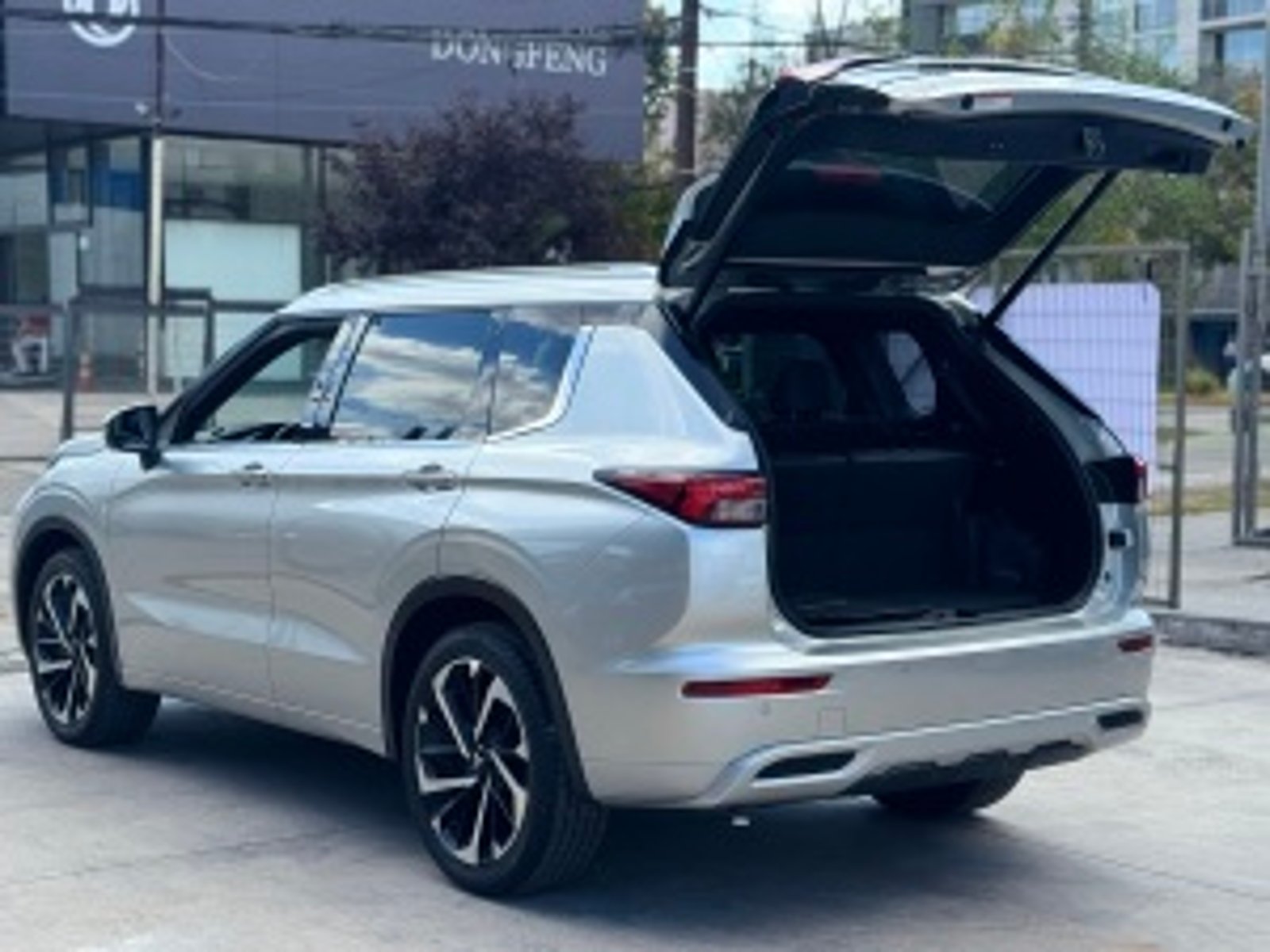 4x4 Único Dueño Mitsubishi Outlander 2024 - Imagen 7 de 20