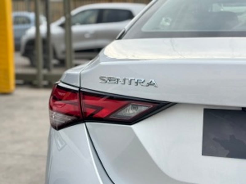 Nissan Sentra 2023 - Imagen 10 de 20