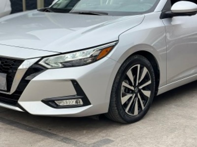 Nissan Sentra 2023 - Imagen 9 de 20