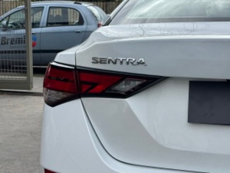 Nissan Sentra 2023 - Imagen 9 de 20