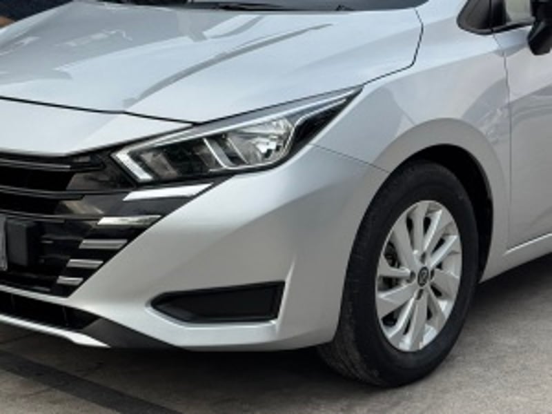 Nissan Versa 2024 - Imagen 12 de 20