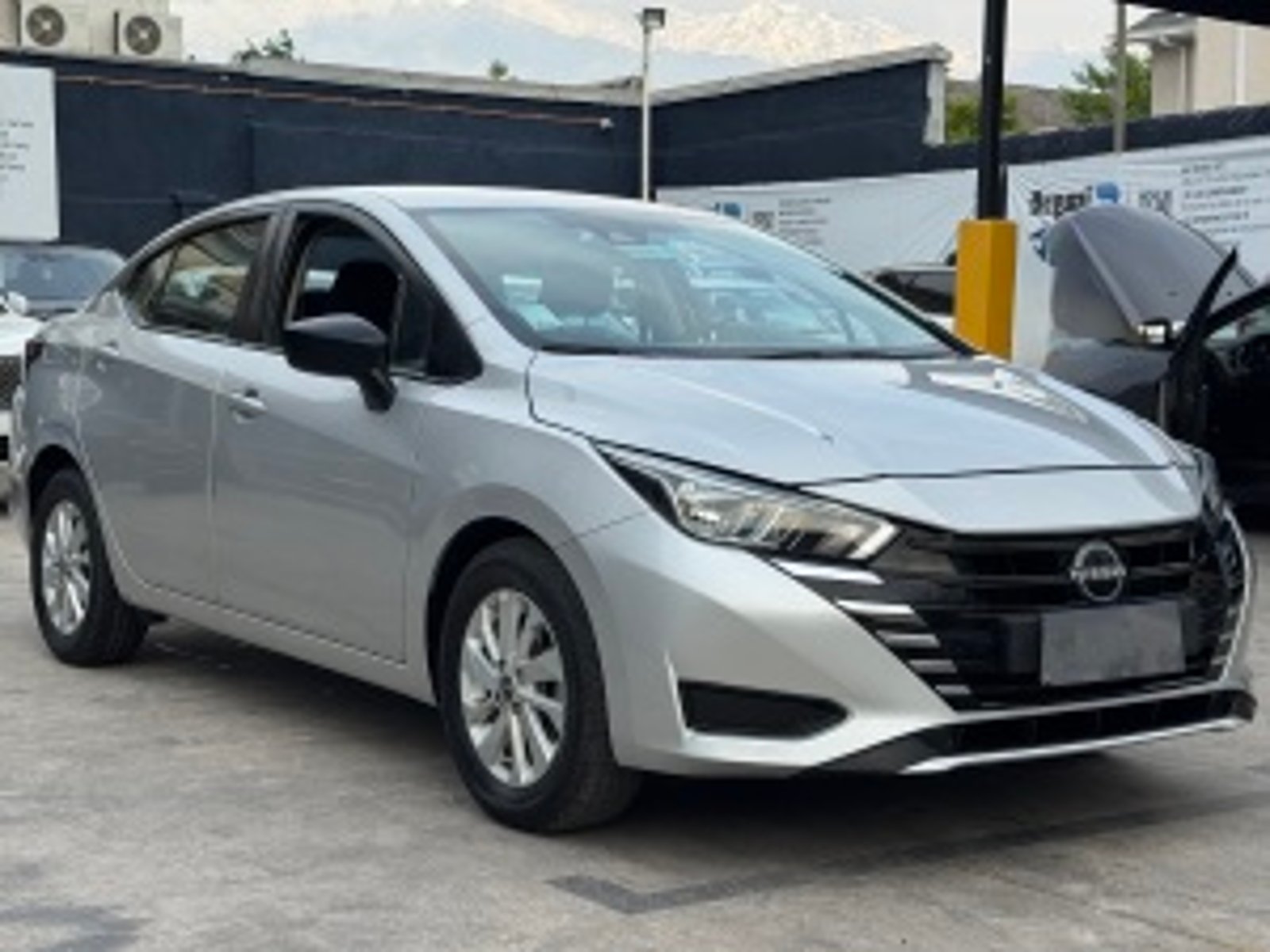 Nissan Versa 2024 - Foto 3 de 20