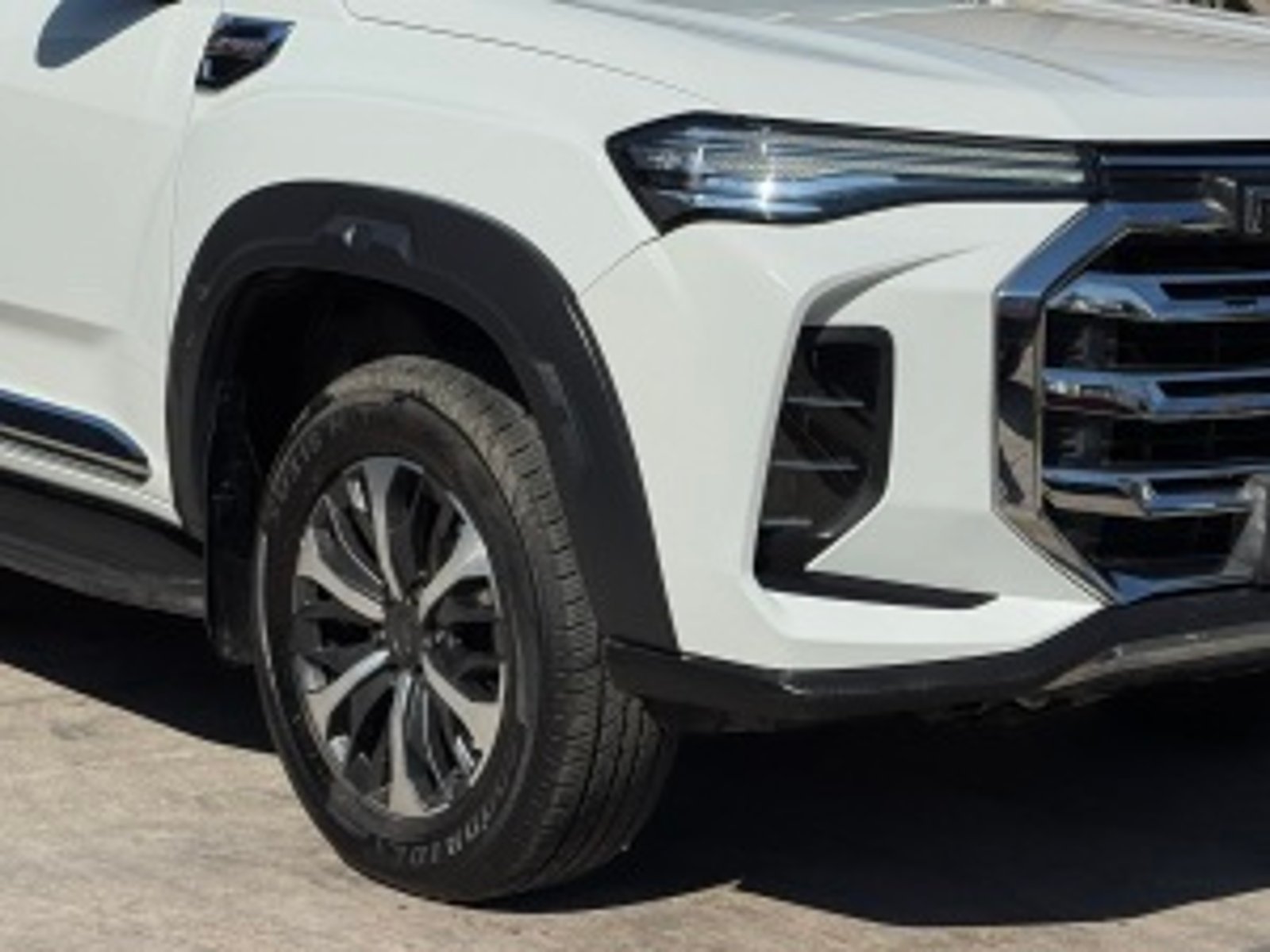 Maxus T90 4X4 2.0 AT 2023 - Imagen 17 de 20