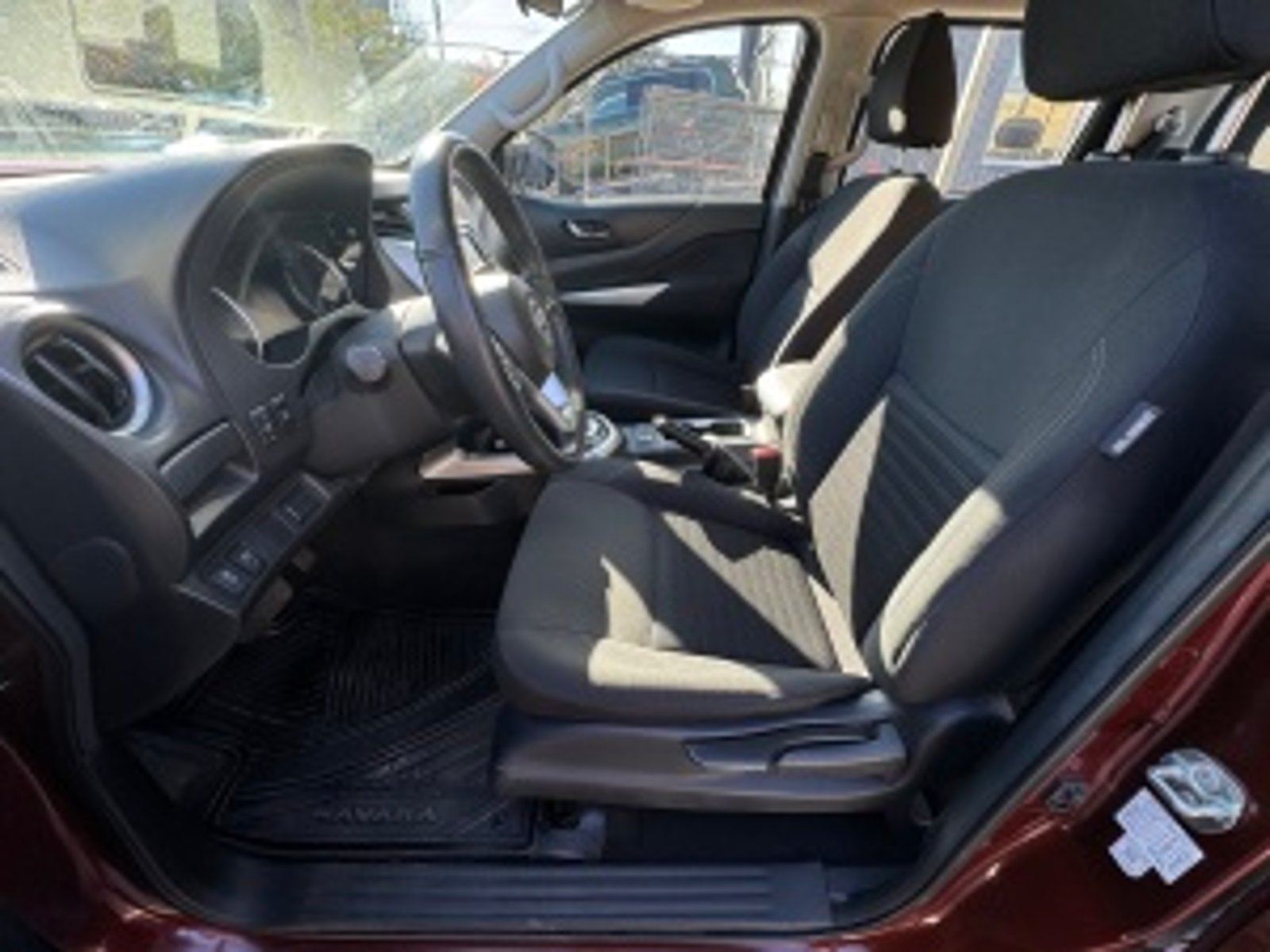 4x4 Único Dueño Nissan Navara 2023 - Imagen 15 de 20