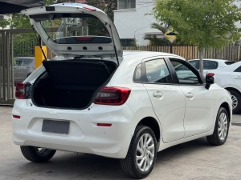 Suzuki Baleno 2024 - Imagen 8 de 20
