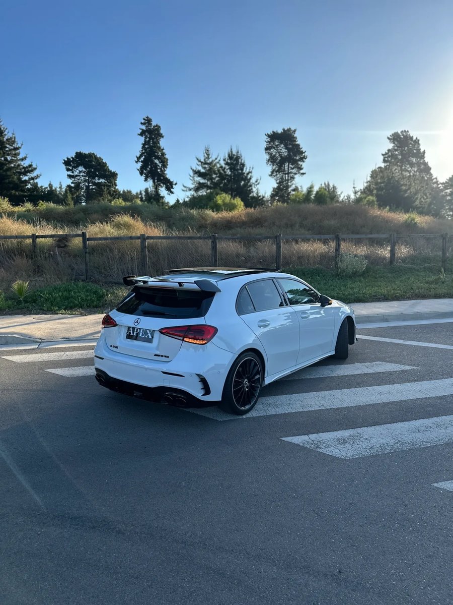 Mercedes-Benz A250 AMG 2021 - Imagen 10 de 15