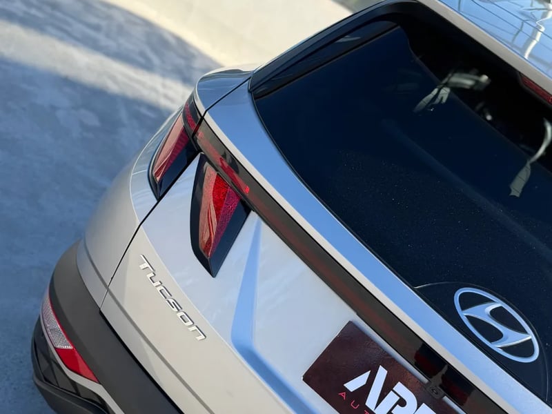Hyundai TUCSON NX4 GDI 7DCT 1.6 TURBO 2023 - Imagen 15 de 18