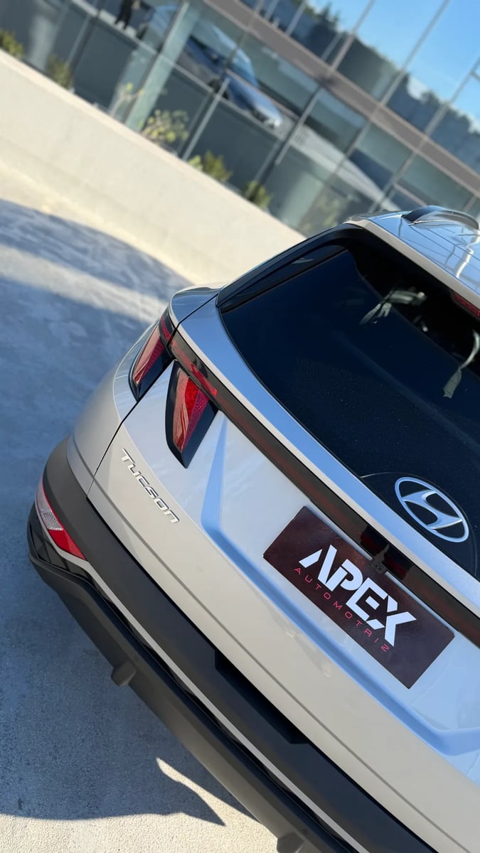Hyundai TUCSON NX4 GDI 7DCT 1.6 TURBO 2023 - Imagen 15 de 18