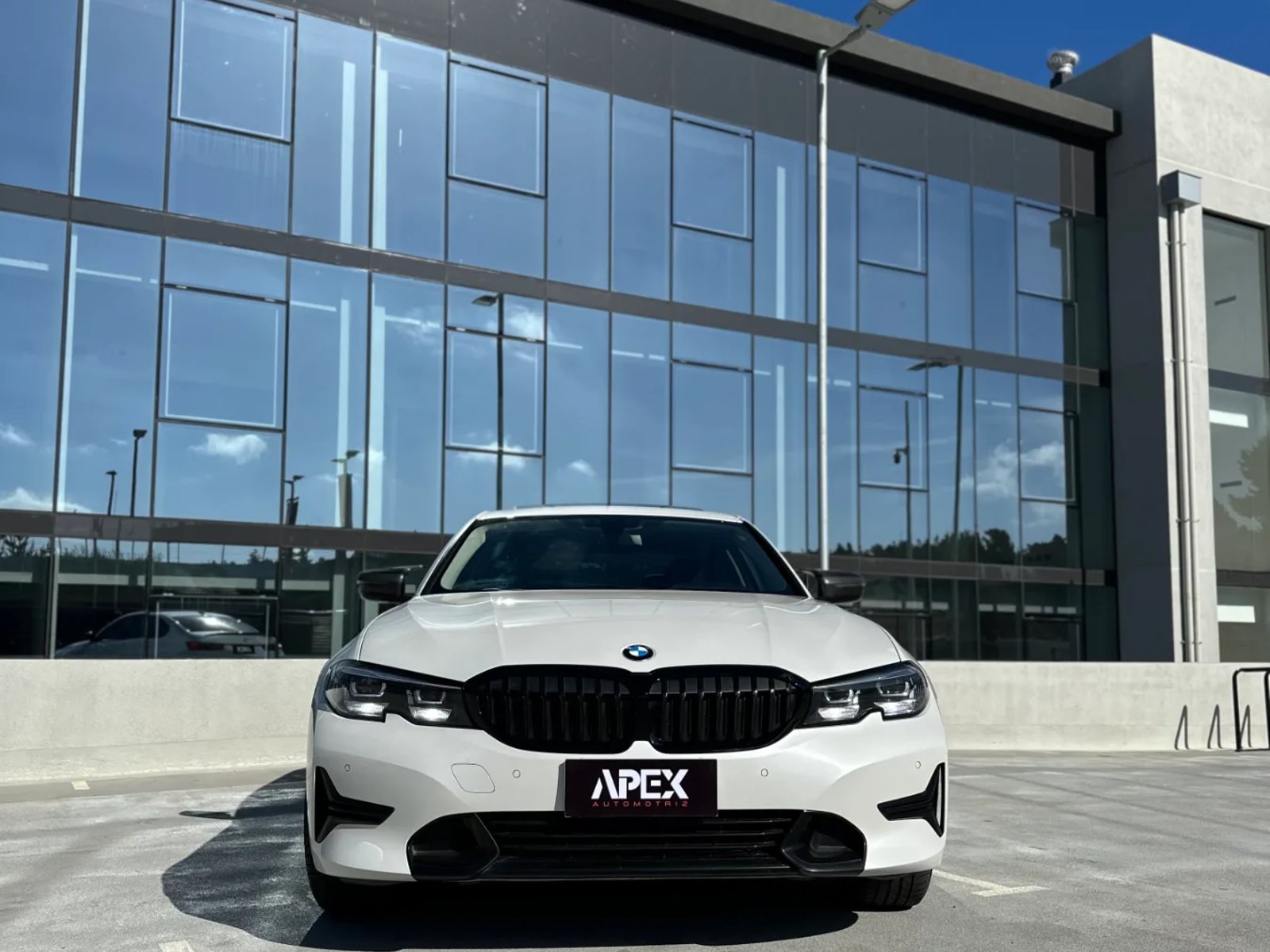 BMW 320i Sport Line G20 2022 - Foto 3 de 17