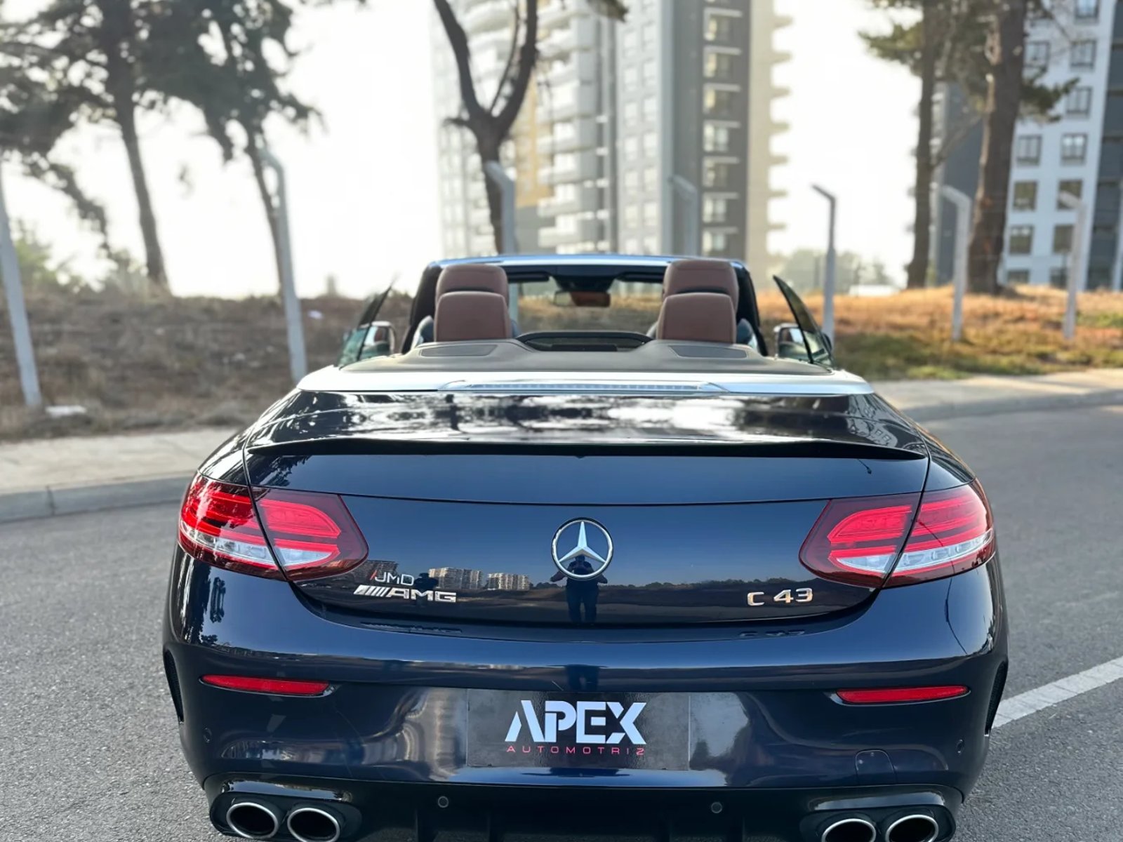 Mercedes-Benz C43 AMG 3.0 4Matic Cabriolet 2019 - Foto 3 de 12