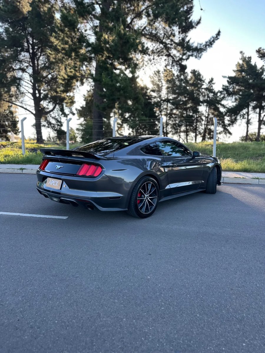 Ford Mustang Premium 2.3 2016 - Imagen 5 de 11